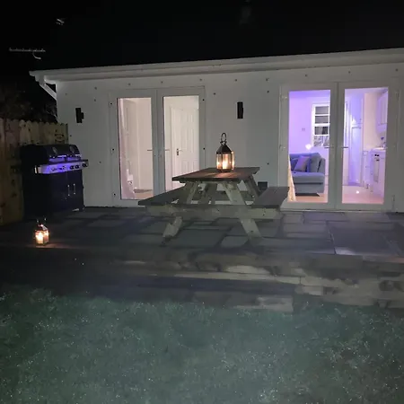 Burren 1 Bed Detached *